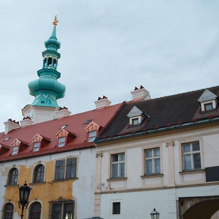 New 1 Bdr, W/Private Parking Apartamento Bratislava Exterior foto