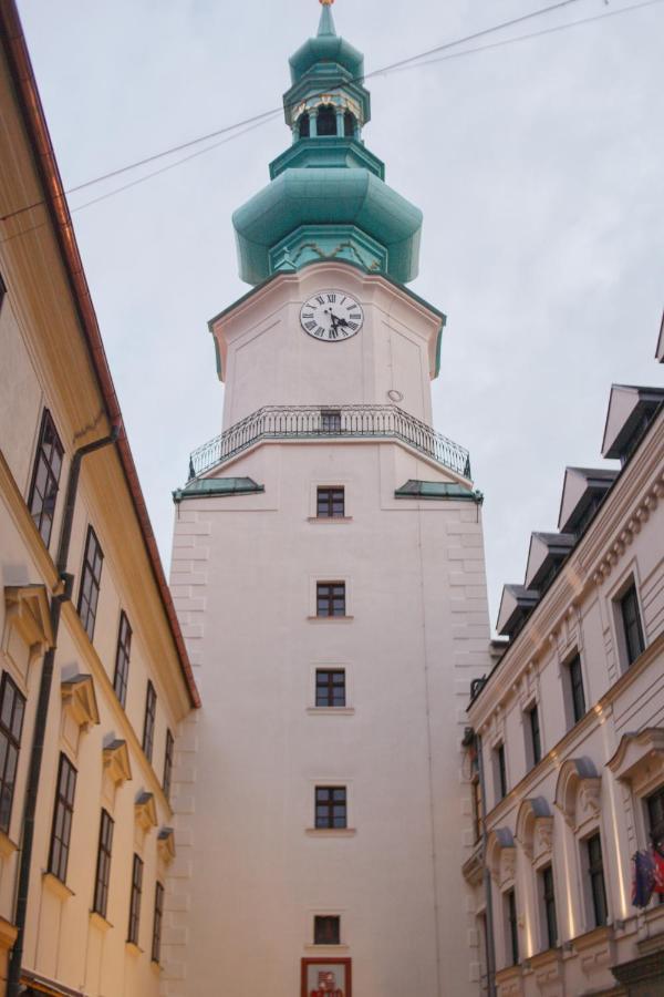 New 1 Bdr, W/Private Parking Apartamento Bratislava Exterior foto